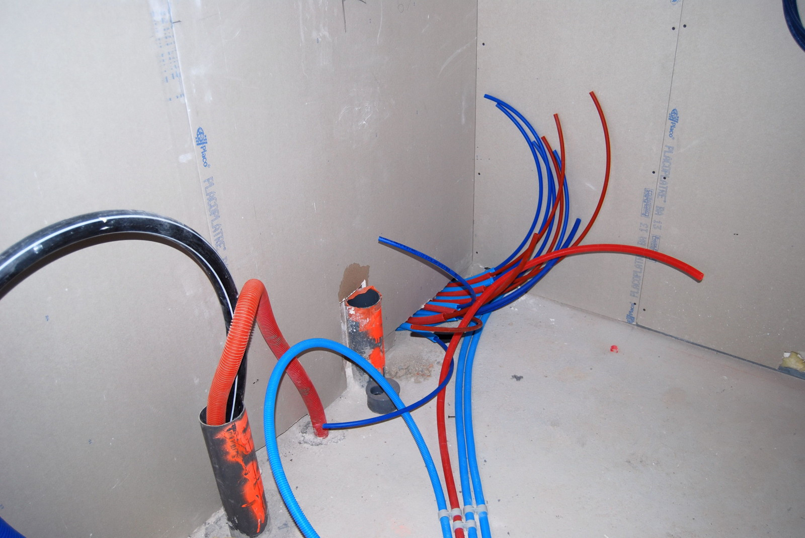 découvrez nos conseils pour choisir les tuyaux adaptés à vos projets. que ce soit pour le jardinage, la plomberie ou la construction, apprenez à sélectionner le bon matériau, la taille et les caractéristiques essentielles pour garantir une installation durable et efficace.