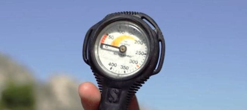 découvrez notre comparatif des manomètres pour l'eau : performances, précision et prix. choisissez l'instrument idéal pour vos besoins en plomberie et en maintenance.