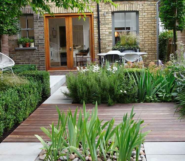 découvrez le jardin innovant d'illizi, un espace unique alliant créativité et durabilité. plongez dans un monde de verdure où la technologie moderne rencontre la nature, offrant une expérience immersive et inspirante pour tous les amoureux du jardinage.