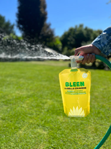 découvrez la poche à engrais bleen, un accessoire innovant conçu pour faciliter l'application d'engrais à travers votre tuyau d'arrosage. idéale pour un jardinage efficace et durable, elle vous permet de nourrir vos plantes en toute simplicité.