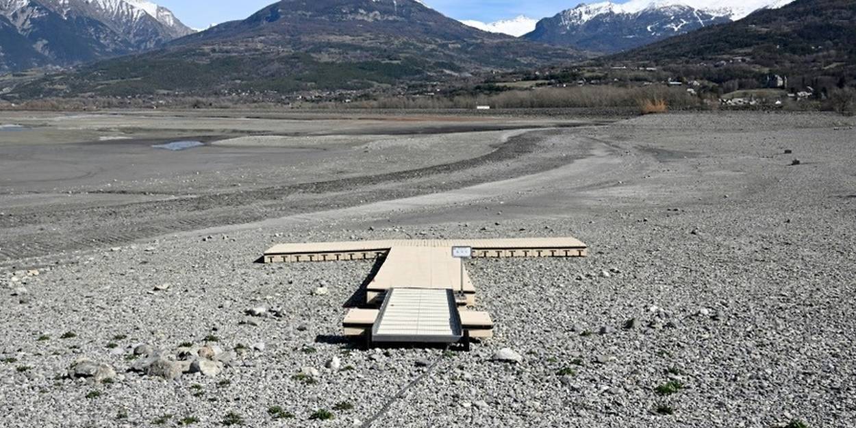 découvrez les mesures, niveaux d’alerte et conseils liés aux restrictions sécheresse en france. informez-vous sur les limitations d’usage de l’eau et sur les gestes à adopter pour préserver la ressource.
