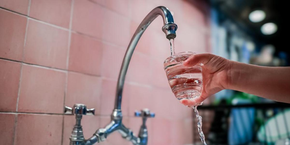 découvrez pourquoi chaque goutte d'eau est essentielle à la vie et comment préserver cette ressource précieuse pour notre avenir.