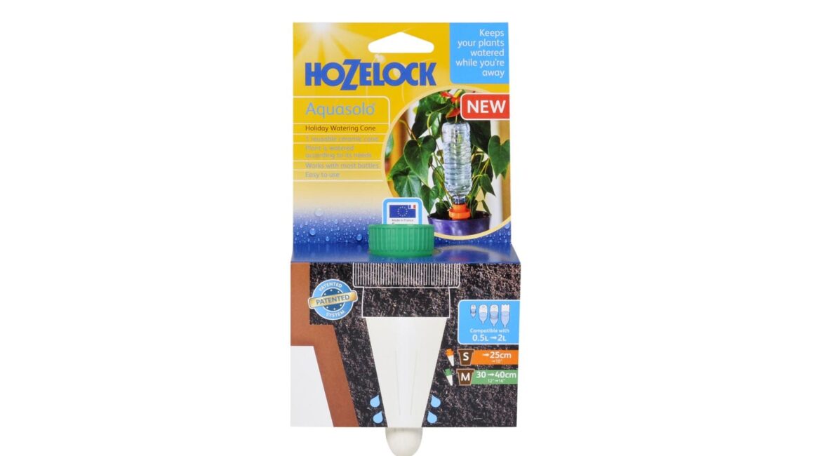 découvrez aquasolo outdoor de hozelock, le système d'arrosage avec indicateur d'humidité intégré pour un jardinage précis et autonome en extérieur.