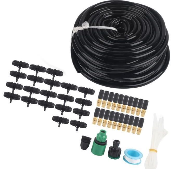 kit d'irrigation goutte-à-goutte de 20m avec 66 connecteurs pour un arrosage précis et efficace de votre jardin.