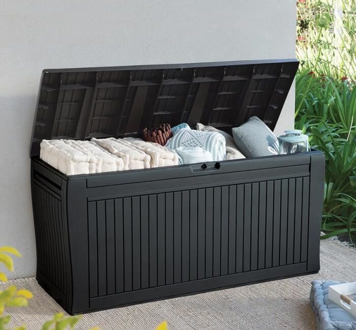 découvrez notre coffre de jardin de 270 litres à moins de 40€, l'accessoire idéal pour un jardin impeccable et bien organisé.